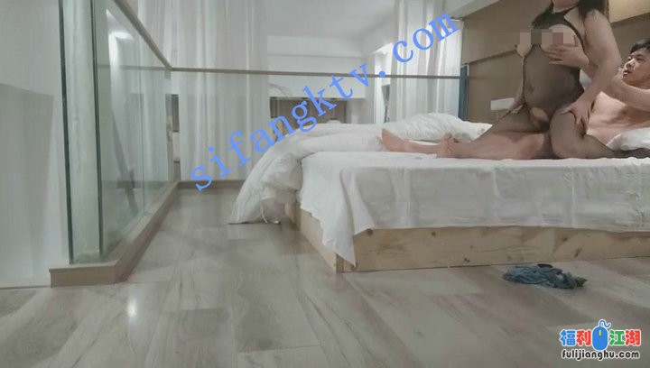 【换妻探花】1.6 D罩杯良家夫妻情色小游戏黑丝大胸鱼水之欢【537M】