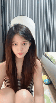顶级新人绿播女神下海 零宝 万里挑一秒杀网红 罕见大秀 图 01
