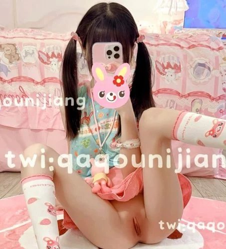 天才儿童@uul2006 [520门槛] 7分钟 顶级双马尾白虎萝莉福利订阅 [27P24V-434MB]